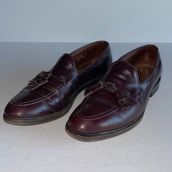 Allen Edmonds Grayson Shell Tassel Loafers In Burgundy Cordovan - Picture 1 of 11